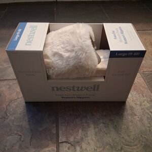 Nestwell Women's Faux Fur Memory Foam Slippers - Coconut Milk